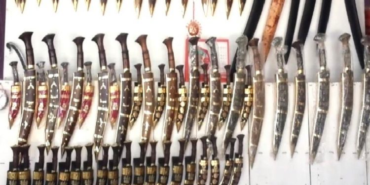 भोजपुरे खुकुरीको माग बढ्यो, दक्ष कालीगढको अभाव