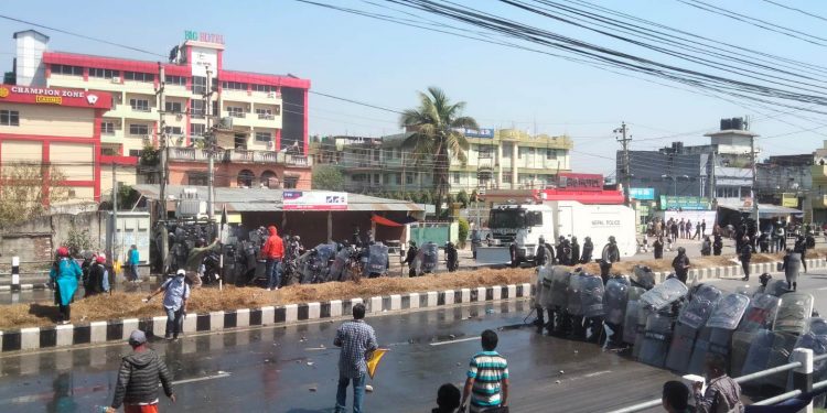 उर्लाबारीमा कार्यालय खोलेको भन्दै पहिचान पक्षधरबाट वडाध्यक्ष कुटिए