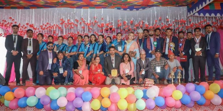 अब्बल बन्दै मकालु मोरङ बोर्डिङ स्कुल