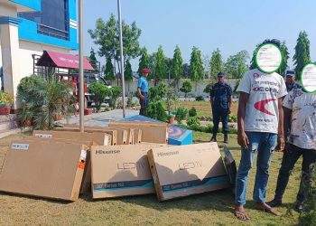 मोरङ : गोदाम फुटाएर २१ वटा टिभी चोरी, दुई पक्राउ