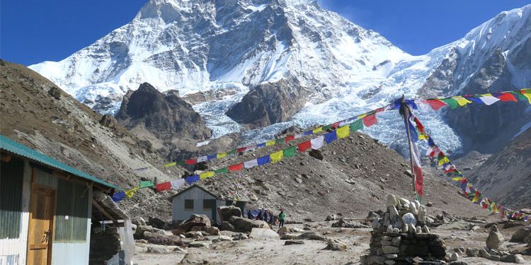 मकालु बेसक्याम्पमा लेक लागेर एक पुरुषको मृत्यु