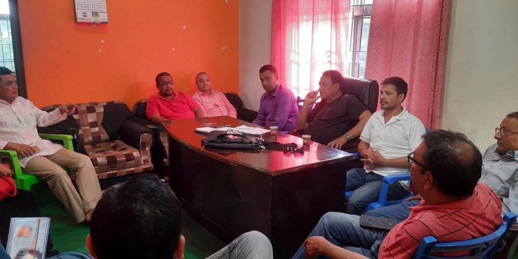 इटहरीमा भ्रष्टाचारविरुद्व एकीकृत समाजवादी मोर्चा संगठनले रिले अनशन बस्ने