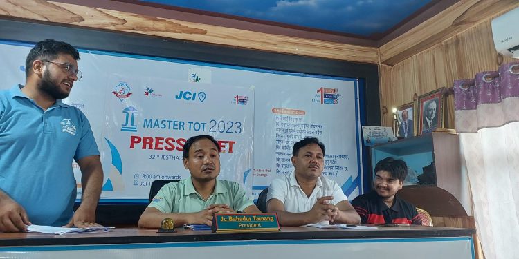 तरहरा जेसीजको आतिथ्यतामा मास्टर टट कार्यक्रमको आयोजना हुँदै