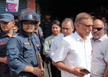 सुनसरीको इनरुवामा औषधि पसल अनुगमन गर्न गएको टोलीलाई व्यापारीले थुने