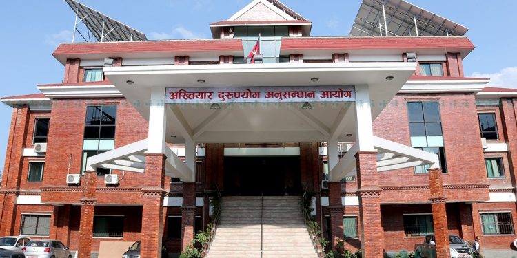 सुन्दरहरैँचाका लेखा अधिकृत विरुद्व भ्रष्टाचार मुद्दा दायर