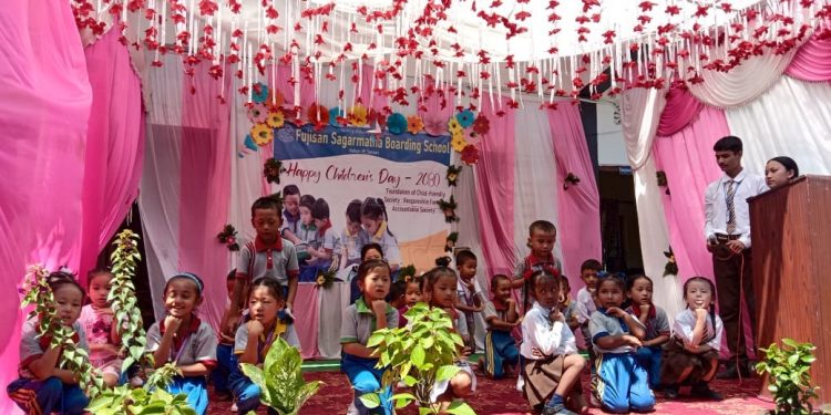 फुजिसान स्कूलमा बाल दिवसको अवसर पारेर विविध कार्यक्रम