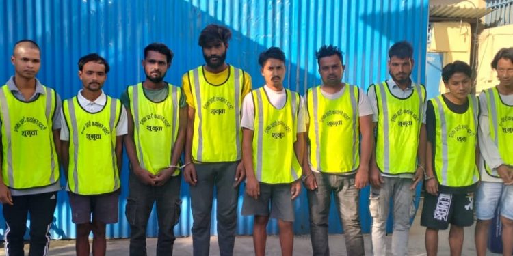 चोरी गरेको आरोपमा इटहरीबाट नौ जना पक्राउ