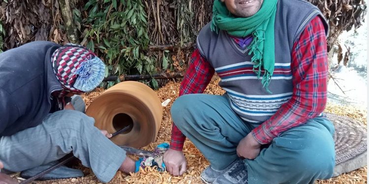 भोजपुरमा पुस्तान्तरण हुन नसक्दा चुँदारा पेसा सङ्कटमा