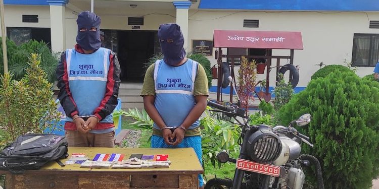 विराटनगरमा ‘प्रहरी हौँ’ भन्दै लुटपाट, दुई पक्राउ