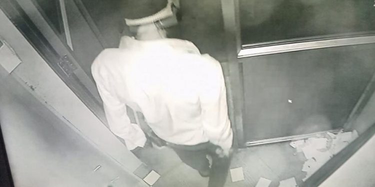विराटनगरमा एटिएम फोडेर पैसा चोरी