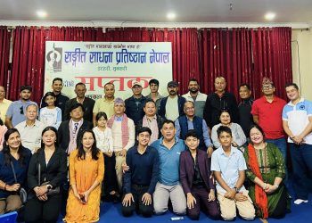 वरिष्ठ गीतकार आनन्द अधिकारी भन्छन्, ‘सर्जक हरेक गीतमा जन्मिन्छ, सार्वजनिक भएपछि मर्छ’