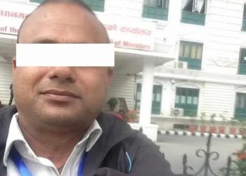 रामधुनी ७ का वडाध्यक्ष केशव गौतम एक महिलासँग होटलमा रंगेहात भेटिएपछि…