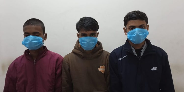 मोरङमा वडाध्यक्षका छोरालाई अपहरण गर्ने तीन पक्राउ