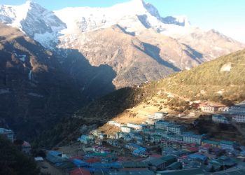 चिसो बढेसँगै सगरमाथा क्षेत्रमा आउनै छाडे पर्यटक