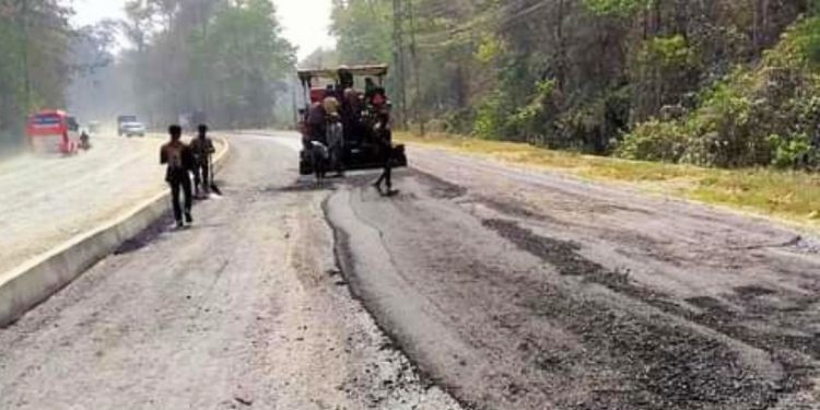 ६ लेन सडक : पानीपियादेखि तीनकुनेसम्मको निर्माण चाँडो गर्न माग गर्दै अदालतमा रिट