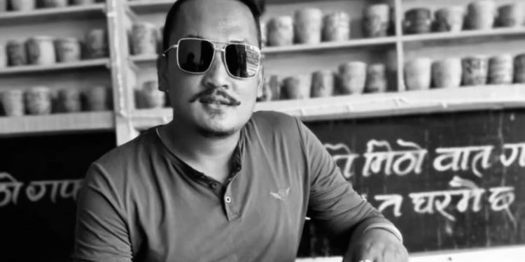 इटहरीमा बसको ठक्करबाट एक युवकको मृत्यु