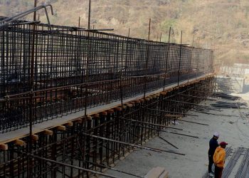 भोजपुर : छ वर्षपछि सुनवालुवा पक्की पुल निर्माण पुनः थालियो