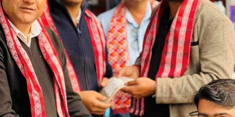 मोबाइल संघद्धारा आयोजित रक्तदानमा ६० पिन्ट रगत संकलन