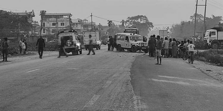 झापामा तीनजना सवार मोटरसाइकल दुर्घटना हुँदा तीनैजनाको मृत्यु