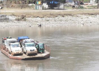 भोजपुर : अरुण नदी तर्न अझै फेरीकै भर