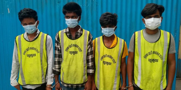 इटहरीमा लागूऔषधसहित चार पक्राउ