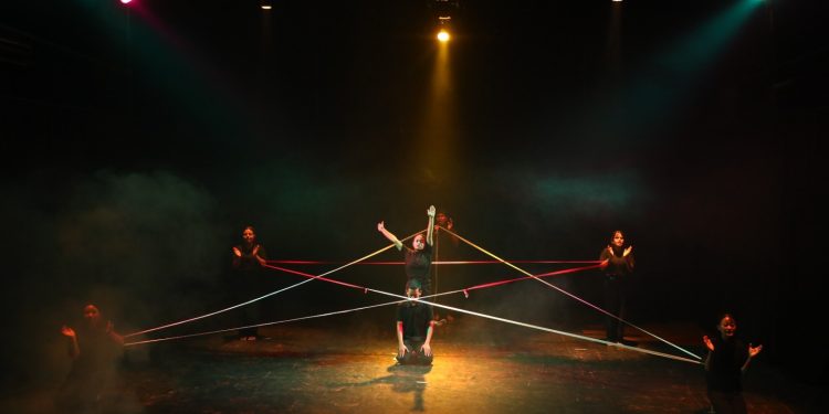 गुरुकुलमा ‘स्कूल’ र ‘हेत्छाकुप्पा’ मञ्चन, मंगलबार ‘सुरुङ’