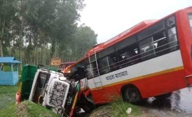 झापामा गाडीको ठक्करबाट वृद्धाको मृत्यु