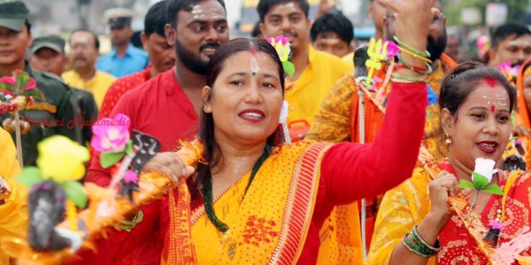 इटहरीमा साउनको अन्तिम सोमबार बोलबमले निरन्तरता पाउने