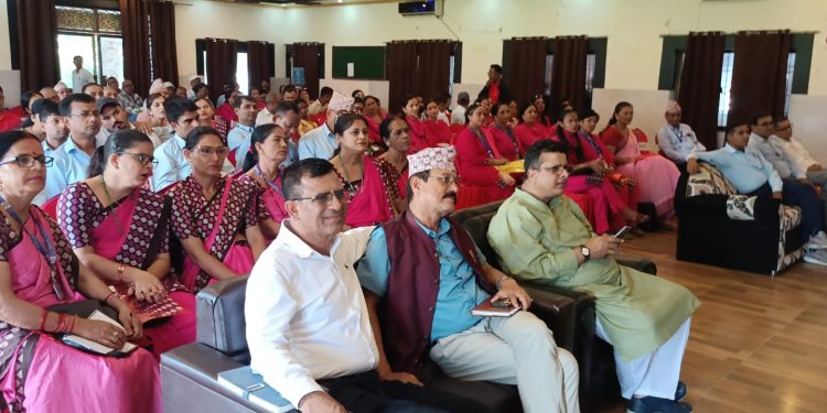 ‘अब पनि सुधार नहुने सामुदायिक विद्यालयलाई मर्च गर्नुको विकल्प छैन’