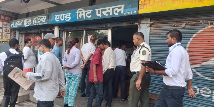 विराटनगरका अधिकांश माछा–मासु पसलमा सरसफाईको कमी, अनुगमन टोली पुगेपछि पसल बन्द गरेर हिँडे व्यवसायी