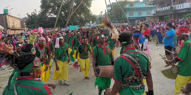 दसैँं सांस्कृतिक मेलामा नृत्य
