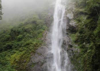 भोजपुरको छाँगे झरना पर्यटकको पर्खाइमा