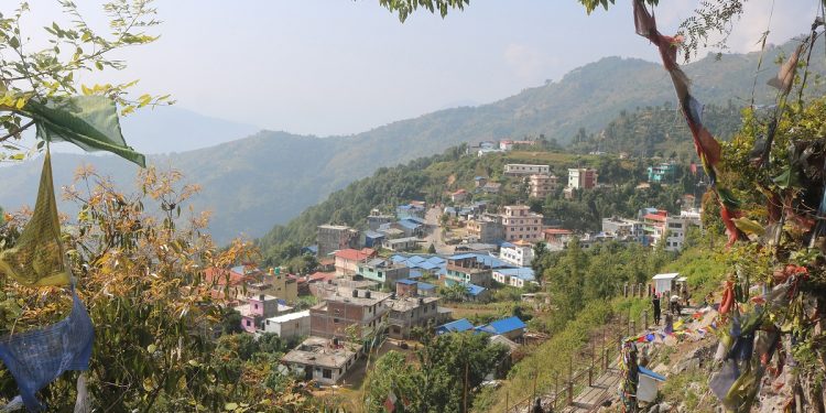 मञ्जुश्री गुफाबाट देखिएको हलेसी बजार