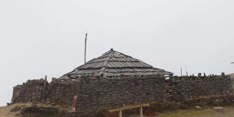 भोजपुर : टेम्केसिद्ध महादेवथान मन्दिरको जीर्णद्धार गरिने