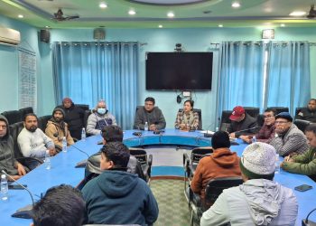 विराटनगरमा विद्यार्थीलाई हुक्का र सुर्तीजन्य पदार्थ बिक्री गरे व्यवसाय दर्ता खारेज गरिने