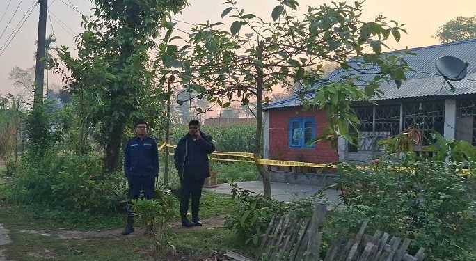 झापामा श्रीमतीको हत्यापछि आफ्नै घाँटी रेटेपछि…