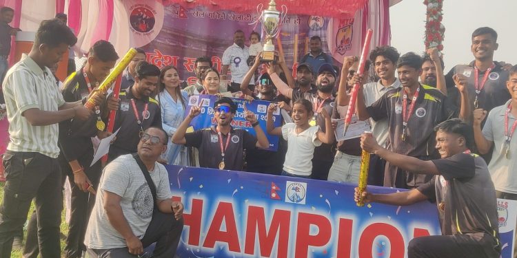 आयोजकलाई टि–२० क्रिकेट प्रतियोगिताको उपाधि