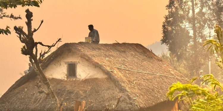 पाँचथर : डढेलोबाट घर जोगाउनै मुस्किल