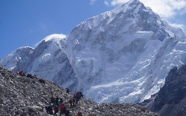 पर्वतारोहण पथप्रदर्शक पेसामा शेर्पा युवाको आकर्षण घट्दो