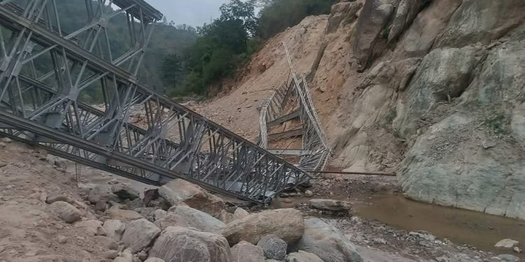हेवाखोलामा बेलिब्रिज भाँचिदा घाइते भएका तीन जना कामदारको मृत्यु