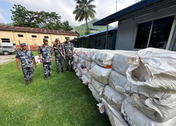 धरानमा दुई हजार एक सय गाँजा र ट्रक बरामद