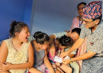 झापामा फरक क्षमता भएका तिम्ल्याहाले घरमै पाए नागरिकता