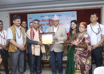 मोरङका पत्रकार सुदीप कोइरालालाई जनार्दन मैनाली पुरस्कार