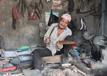 परम्परागत आरन पेसासँगै बाँचेका ७० वर्षीय रामकुमार