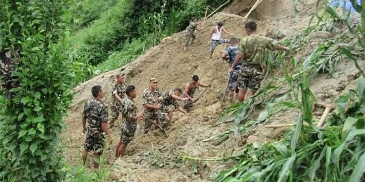 इलाम : पहिरोमा पुरिएर एकै परिवारका दुई जनाको मृत्यु, तीन जना बेपत्ता