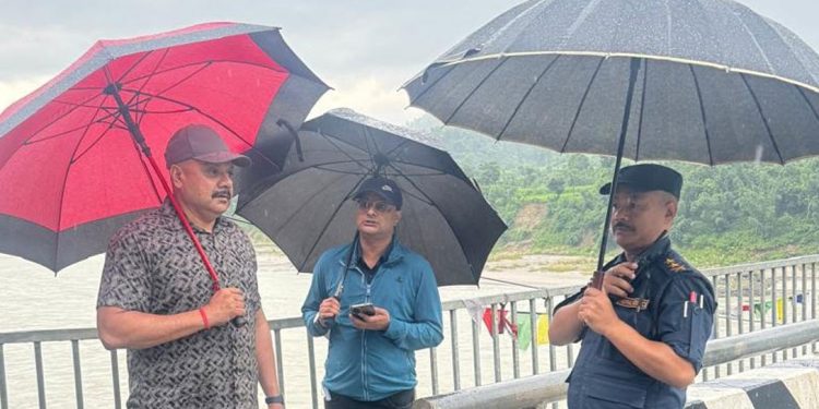 सप्तकोसी नदीमा पानीको बहाब अझै बढ्ने, सतर्क रहन प्रशासनको आग्रह (कहाँ-कहाँ जोखिम?)