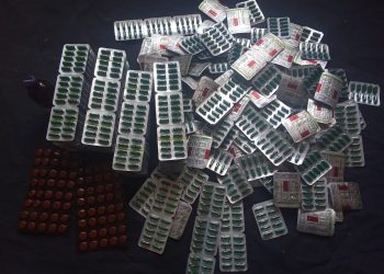 सुनसरीमा २५ सय ट्याबलेटसहित दुई युवक पक्राउ