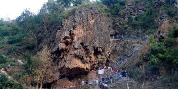 प्रचारप्रसारको अभावले ओझेलमा भोजपुर हतुवागढीको ‘महादेव थान’