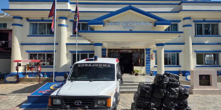 एम्बुलेन्स प्रयोग गरी ४५९ केजी गाँजा तस्करी, भेडेटारबाट नियन्त्रण