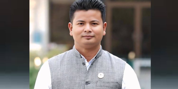सुनसरी ३ मा रास्वपाका अशोक चौधरी निर्वाचित, गच्छदार दोस्रो हुँदा एमाले तेस्रो स्थानमा